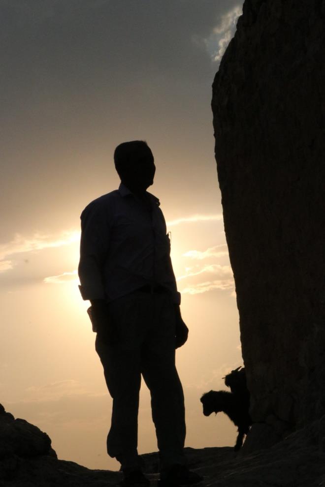 Kyde yaamann ok gzel olduunu ancak Edremit'te brakt ocuklarn zlediini ifade eden Kara, tek isteinin ocuklar ve torunlaryla kyde yaamak olduunu aktard.