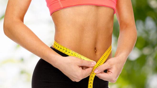 Karpuz bol miktarda su ve az miktarda lif ieriyor. Lif ve suyun bir arada olmas hem tok hissedilmesini salyor, hem de barsaklarn almasnda etkili oluyor. Porsiyon kontrol salanmas kaydyla diyetlerde hem ana hem de ara nlerde kullanlabiliyor.