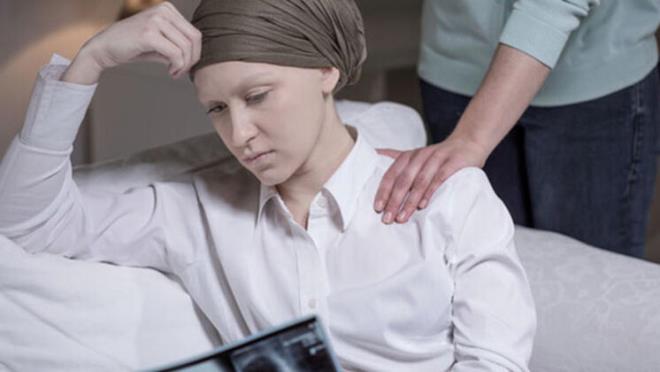 Karpuz antioksidanlardan zengin bir meyve. erdii likopen antioksidan baklk sistemini glendirici etkiye sahip. Ayn zamanda hcre blnmesinde yer alan bir protein olan inslin benzeri byme faktrnn (IGF) vcudumuzdaki saysn dryor. Bu sayede kanser riskini azaltt belirtiliyor. Bunun yan sra ierdii C vitaminiyle vcutta kanser hcrelerinin gelimesine neden olan serbest radikallerin oluumunu engelleyebiliyor.