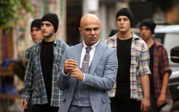 Hakan Krvava ile Devrim Yaln'n ynetecei dizide Frat'n olu Gne'i Emir zyakr, hocas Yaman' Erdal zyaclar, yakn arkada ve idman antrenr Zafer'i de son olarak ukur'da rol alan Erkan Avc canlandracak.