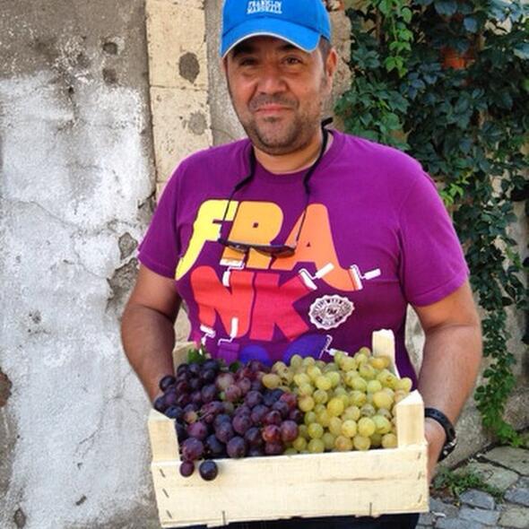 nl komedyen yaklak 2 milyon liralk bandaki zm salkmlarn &#8216;am&#8217; notuyla Instagram&#8217;da yaynlad.