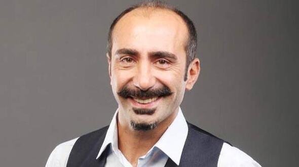 PANK ATAK OLDUM MESLEM YAPAMIYORUM  Kadna iddete hayr ama erkee yaplan iddeti ne yapacaz? Fiziki olmasa bile duygusal iddet gren erkekler var. Ben bu olaylardan dolay panik atak ve titreme sorunlar yayorum. Titreme mimiklerime yansyor ve istediim duyguyu yanstamyorum. Bu durum iime de yansd. Ben de tedavi grecek duruma geldim.