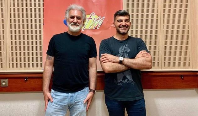 Tamer Karadal yeni imajyla da artt. Beyaz sakallaryla olduka fit grnyordu.