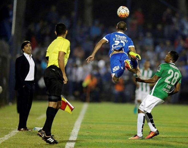 Oyuncu deiikliklerinde artk kan isimler drdnc hakemin bulunduu yerden sahay terk etmek zorunda olmayacak.