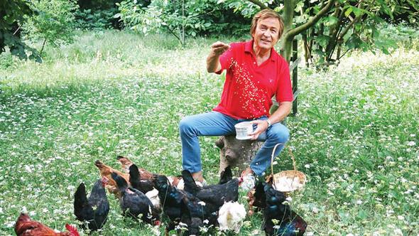 &#8220;Baheyle ilgilenmek beni dinlendiriyor. Hem de bu sayede organik besleniyoruz.&#8221;