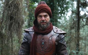 TRT 1'in reyting rekortmeni Dirili Erturul dizisinin yapmcs Mehmet Bozda, Dirili Osman'n haricinde yeni projesini sosyal medya hesabndan duyurdu.