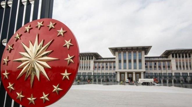 Trkiye&#8217;de en gvendiiniz kurum aadakilerden hangisidir? sorusuna verilen yantlar da dikkat ekiyor.<br>      (1) Cumhurbakanl: Yzde 20.4  <br>  (2) Emniyet: Yzde 8.6  <br>  (3) Anayasa Mahkemesi. Yzde 8.1