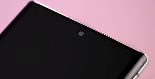 3600mAh kapasiteli batarya 25W kablolu ve 12W kablosuz hzl arj zelliine sahip.