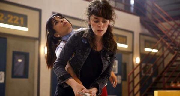 Yaad saldrdan ok etkilenen oyuncu, szlerine"ok travma ve korkular yaadm. Ryalarma girdi. Dazlak ve faiste tahamml edemem" diyerek devam etti.