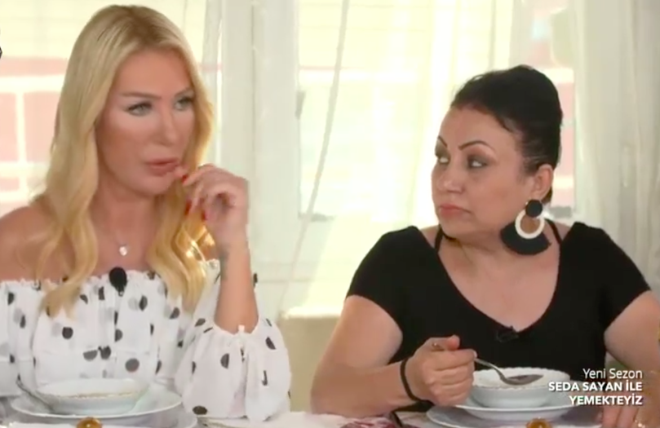 Programn eski tadnn kalmadn belirten seyircilerden gelen baz yorumlar ise yle...    - Hi beyenmedim donuk ruhsuz asla reytik alcan sanmiyorum onur byk topcunun yerini dolduramaz    - ok pasif kalm sunucu edas yok bu kadnda ill blm vasatt