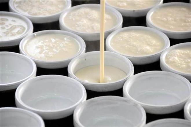 Bursa&#8217;nn Orhangazi ilesinde 1989 ylnda kk bir kfteci dkkan aan Orhan ifti, dondurmadan esinlenerek kendilerine zel bir tatl yapmak istedi.