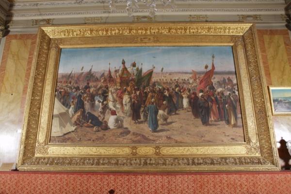 Padiahlk sfatn tamamakla birlikte Osmanl hanedanndan gelen son Halife olan Abdlmecid Efendi, 1923-1924 yllarnda bu gelenee resmen son veriyor. Gelenek I. Dnya Sava'nda Mekke ve Medine ile yakn irtibat kesilinceye kadar devam ediyor.