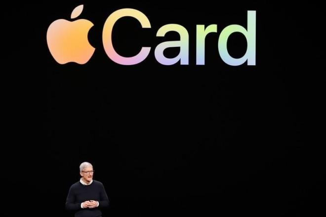 Apple Card' kullanabilmek iin halihazrda eriime ak olan 'Apple Wallet' uygulamas zerinden kaydolarak dijital kredi kart sahibi olunabilecek ve Apple Pay kabul edilen her yerde Apple Card kullanlabilecek.