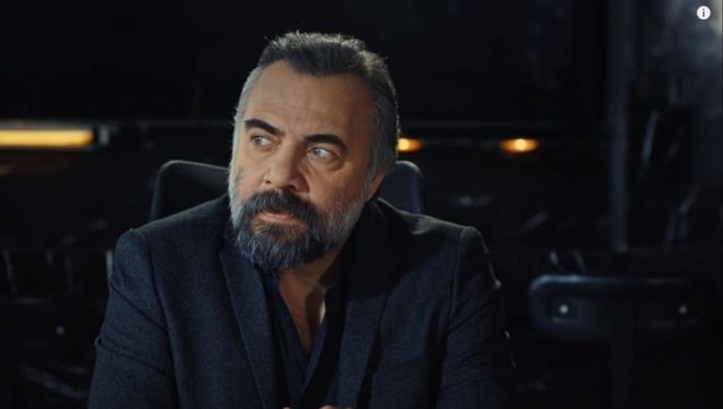 nl oyuncular Oktay Kaynarca ve Nurgl Yeilay, birlikte pozlarn instagram hesaplarnda paylamt.    &#8220;Projeler projeler&#8221; notu ise herkesin aklna Ekya Dnyaya Hkmdar Olmaz dizisini akllara getirmiti.