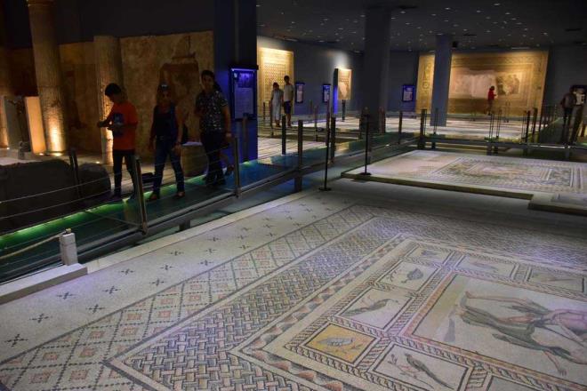 Ald gnden bu yana yaklak 1,5 milyon kiiye kapsn aralayan mze, "Gbeklitepe Yl" ilan edilen 2019'da ziyareti younluu yayor.