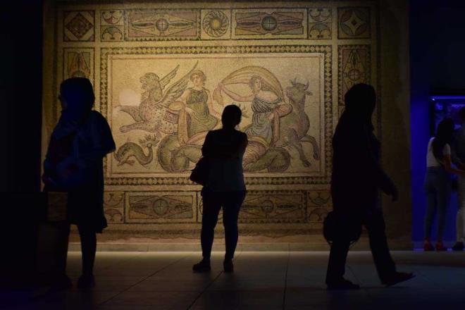 Zeugma Mozaik Mzesi Mdr Emine ztrk, AA muhabirine yapt aklamada, 2019'un "Gbeklitepe Yl" ilan edilmesi sayesinde blge turizminin "altn dnemini" geirdiini dile getirdi.