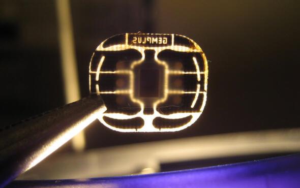 Akll telefon teknolojisinde byk bir devrim balatan Apple, son olarak iPhone XS serisi telefonlaryla dikkat ekmiti. Bu telefonlarn en ok konuulan zellii ise eSIM teknolojisi oldu.