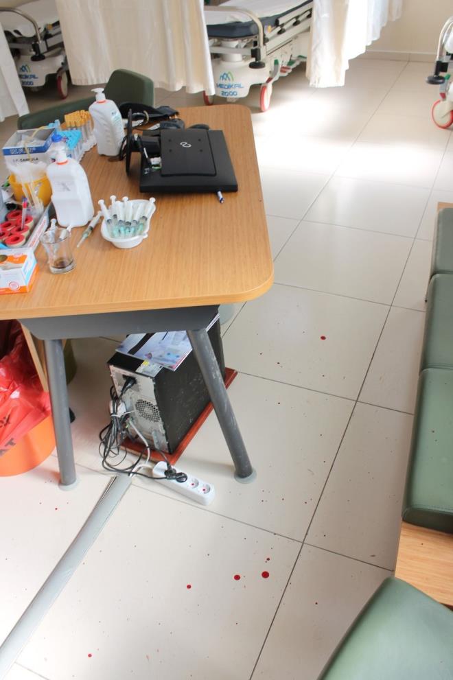 Polis ekipleri, Erkan K. ve kardei Aykut K.'yi gzaltna alrken, hemire Mehmet Srmal'nn saldrgan olarak iddia ettii 3'nc kii olup, olmadnn belirlenmesi iin alma balatt.