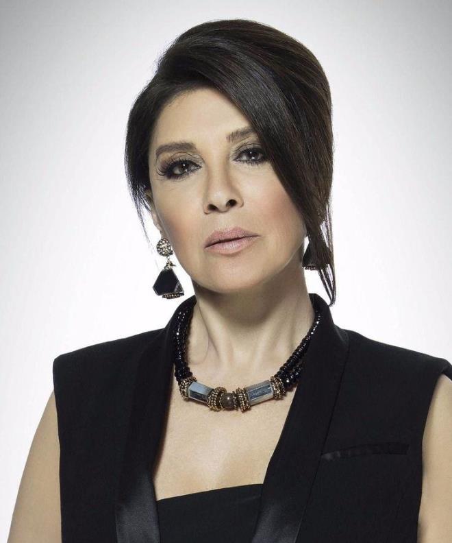 Nebahat ehre    ok zldm. Yllar geti birlikte altk. Tandm en beyefendi insand. Hayat ok iyi tanyan, verilen ii baaryla yerine getiren, nezaketiyle, iyilii ile aranan isimdi. Yeilam'da belki hakkettii yerde olmad ama kendi yolunu izdi. ok deerli bir sanaty kaybettik. Ama hayatn gerei bu. Birlikte almalarmz oldu. Sonraki ilerde de onun beyefendiliini hep aradm. Ailesine basal diliyorum. Nur iinde yatsn.