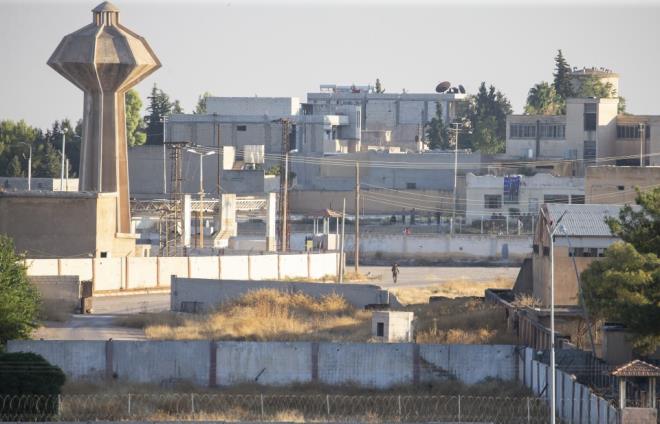 Terr rgt yelerinin, HA'larn grnt almasn engellemek iin zaman zaman baz blgeleri atee vererek youn duman oluturmaya alt gzlenebiliyor.