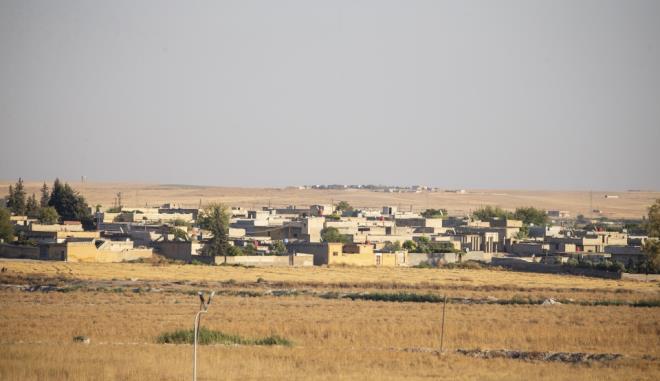 Snrda varlk gsteren blc terr rgtnn saldrlarna kar, Trkiye snr hatt modler duvarla ayrlyor.