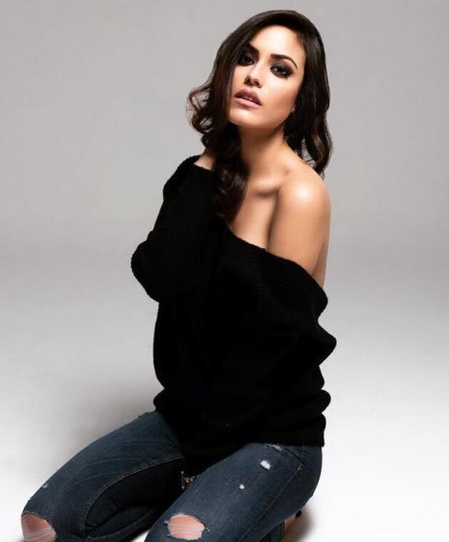 "Ceren'in baka hayalleri vard"    Biz tantk, benim yanmda Ceren'e olan davranlarnda hibir ey grmedik ama Ceren'in baka hayalleri vard. Doru bir iliki deildi.