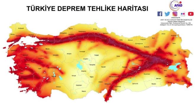 Birok ilin deprem tehlikesine ilikin deiiklii ieren Trkiye'nin Yeni Deprem Tehlike Haritas'nn 1 Ocak'ta yrrle girdiini hatrlatan zmen, bu haritaya gre stanbul ve Ankara gibi birok ilin deprem tehlikesinde nemli deiiklikler olduunu syledi. Haritann dnya ve Trkiye'deki gelimelere paralel olarak 23 yl aradan sonra yeniden dzenlendiini belirten zmen, artk her yerleim biriminin, mahallenin deprem tehlikesinin faya yaknlna veya uzaklna bal olarak deitiini kaydetti.