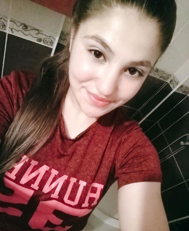 Kepez'e bal Gne Mahallesi'nde oturan Nazl-Abdulkadir Hnl iftinin 9 ocuundan Derya Hnl, 12 Eyll Perembe gn saat 17.30 sralarnda evden kt. Yakndaki marketten alveri yapan Derya'dan bir daha haber alnamad.