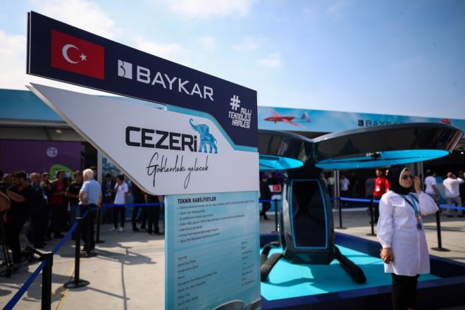 "Kentsel tamacla yn verecek"    Yac, u anda Cezeri'nin tek kiilik tama yapabildiini, ilerleyen versiyonlarnda iki veya daha fazla kii iin tama yapabileceini belirterek, "u anki prototip, yalnzca bir kiiyi tamaya ynelik. leriki zamanlarda bu prototipi tamamen ehir ii tamaclkta kullanlacak bir ara haline getirmeyi hedefliyoruz." dedi.