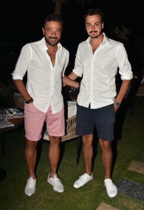 imdi olum ile ayn dizide rol aldm. Mthi bir duygu setine gittim orada da izledim ok ho bir duygu. Ayn karakterin genliini ve daha sonra yetikin halini oynamak beni ok mutlu etti. Artk onun da nnde bu oyunculuk yelpazesi ald. Kendi bilecei i bundan sonras? Biz hep sanatn iinde olan bir aileyiz