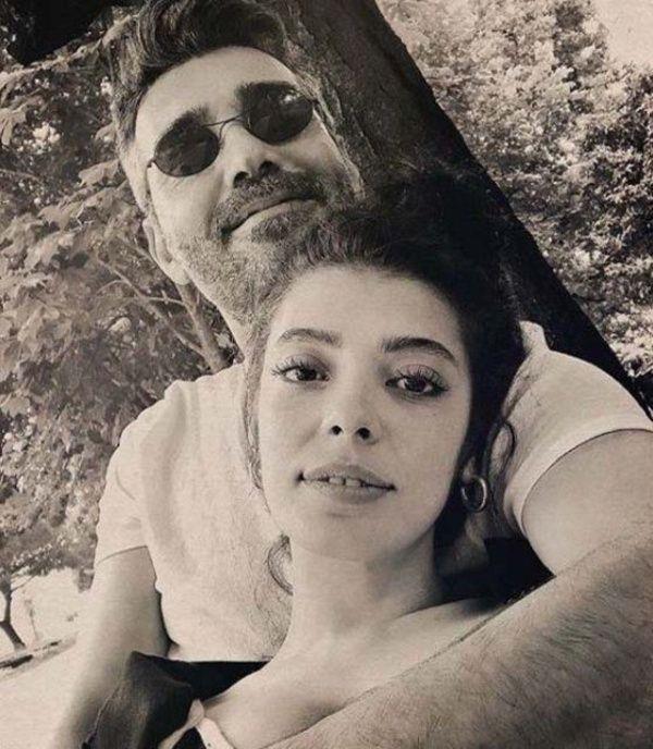 Selin ekerci ve Caner Cindoruk, sosyal medyadan hayranlarna aklarn bu fotoraf ile duyurmutu ki bu ak da uzun srmedi.