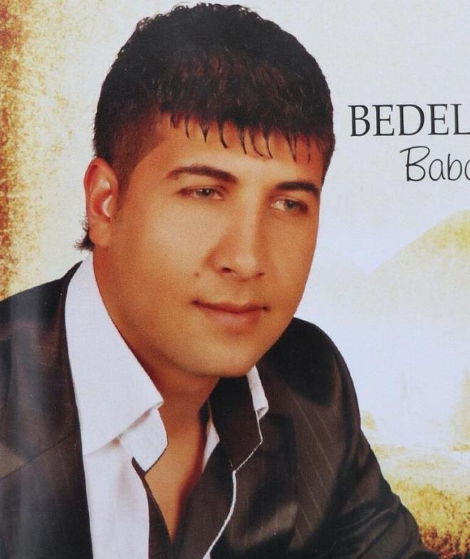 "Son 1 aydr Fatih Bulut tarafndan mzik listelerinde seslendiren eserlerin ou, sz yazar besteci olan ayn zamanda da Fatih Bulut'un menajeri olan mvekkilim Mehmet Adgzel?e aittir. 2008 tarihinde menajerlik szlemesi imzalanm ve halen yrrlktedir. Sanat Fatih Bulut,popler olmas ile mvekkilim Mehmet Adgzel ile yapt szleme hkmlerine tamamen aykr davranmaya balamtr. Szlemenin ierii incelendiinde, szlemenin ihlali halinde cezai art olarak 100 bin lira ve her izinsiz katld ve seslendirdii eser iin 10 bin Euro cezai art ngrlmtr. Haksz kazan nedeniyle Fatih Bulutun tarafmza 1 milyon lira tazminat demesi iin ihtarda bulunduk."