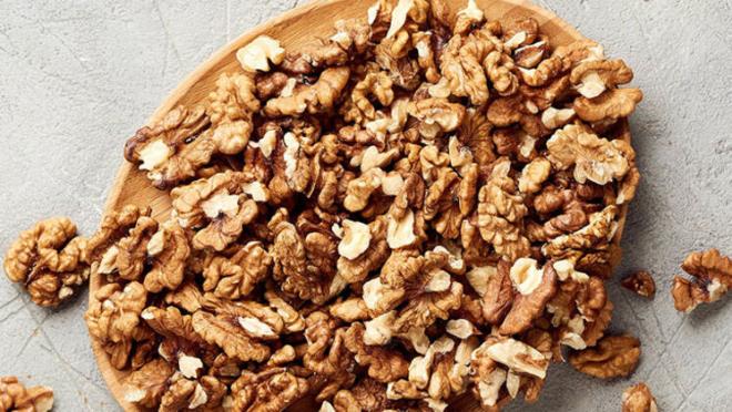 Akta satlan rnlerdeki ciddi mikrobiyolojik risklere dikkat eken Samim Saner, rnlerin ak olduunda ayn zamanda her trl mikrop ve kf bulamasna da ak olduunu belirterek szlerini yle srdrd: