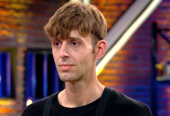 Eleme adaylar belli oldu<br>  Pavlova tatlsn en iyi yapan Rfat dokunulmazl kazand ve Mge'nin ismini vererek 3. eleme adayn belirlemi oldu. Bu durumda Faruk Batuhan, Gzide ve Mge eleme potasna giren isimler oldu. 4. isim iin yaplan konsey oylamasnda yarmaclar Batuhan' seti.