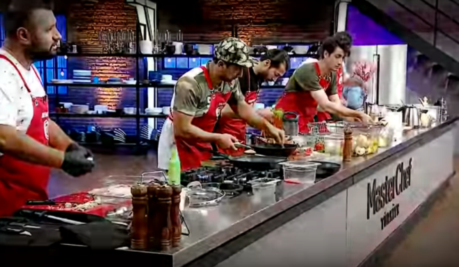 24 Eyll Sal akam yaynlanan blmnde yarmaclar geleneksel sokak lezzetlerini hazrlad.