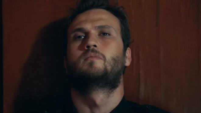 Ekranlara dn yaparak reytinglerdeki ilk sraya yeniden yerleen ukur, 23 Eyll akam yaynlayan yeni blmyle sevenlerini ekrana kilitledi. Heyecann bir an bile dmedii blmde yllar sonra herkesi artan bir tesadf yaand.