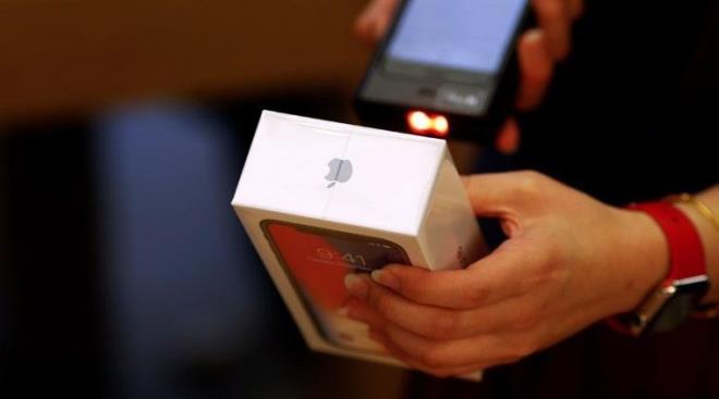 Son 10 ylda Trkiye?deki tketiciler satn aldklar her iPhone iin devlete de yzde 28-30 bandnda vergi dedi.