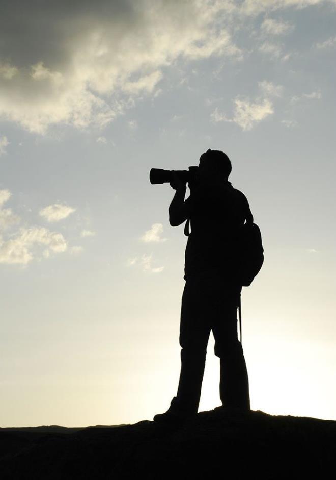 erik yaratcs pozisyonunda almaya balayan adaylarn daha nce bu ii yapm olup olmamasnn da nemli olmadn belirten yetkililer, "almadan nce adaylara dnyaca nl fotoraf Jacob Riglin?den ders verilecek" dedi.