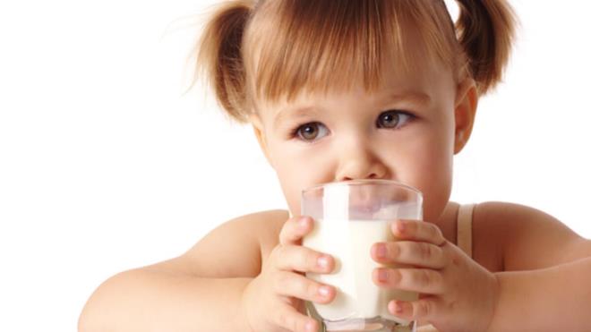 Yeterli ve dengeli besin gesi almnn salanabilmesi amacyla st ve st rn tketiminin artrlmasnn nerildiini belirten Cmert, ancak dnya genelinde bakldnda, st tketiminin her lkede farkllklar gsterdiini syledi.