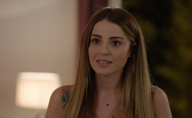 Ufuk, Nil?e srpriz bir doum gn partisi hazrlamaktadr. Beste ve Berk?i de davet eder. Beste engel olmaya alsa da Berk o partiye gidip Nil?e gemilerini hatrlatmak ister. Ancak partide alaca bir haberle sarslacaktr. Erdem?in Beste?nin olduu kampa habersizce gelii ortal kartrr. Erdem ile Tayfun kavga eder, Beste?nin kamp maceras tatsz biter.