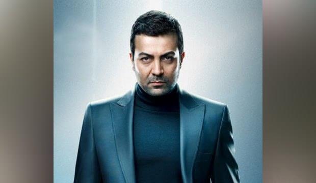 1970 senesinde dnyaya gelen Saruhan Hnel sanat hayatna ilk olarak manken olarak adm atmtr. arkc Asl Hnel kardei?dir, babas ise Trkiye dans ampiyonu olmutur. Saruhan Hnel anne tarafndan aslen Arap baba tarafndan ise aslen Selanik?lidir. stanbul doumlu oyuncu Saruhan Hnel oyunculuk mesleini srdrmektedir.