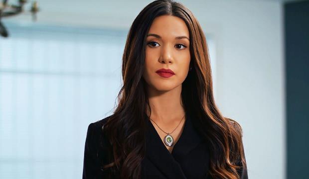 HAZAL SUBAI    Osman Bey'e hayat verecek olan Burak zivit'in partneri de belli oldu. Burak zivit'e TRT 1 ekranlarnda yaynlanan Halka dizisinde Bahar Berkes karakterine hayat veren Hazal Suba olaca iddia edildi.