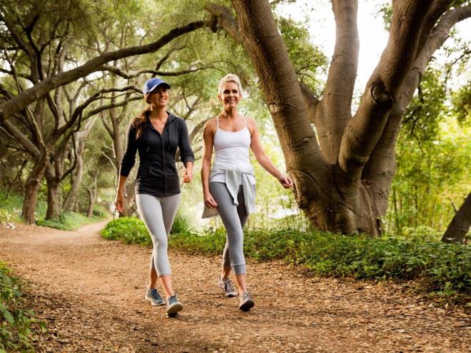 Kuda, germe egzersizlerinde dikkat edilecek hususlarn ar olduuna dikkati ekerek "Eer germe esnasnda ar olursa gerilimi azaltmak gerekir. Yryn bitiminde yaplacak kademeli bir souma, kas sertlii ve yaralanmay da nler." dedi.