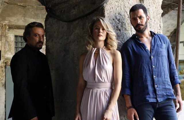 2. sezona Onur Saylak, Nilperi ahinkaya ve Tlay Gnal transferi ile balayan Kuzgun, reytinglerde bir ykseli gsteremedi.