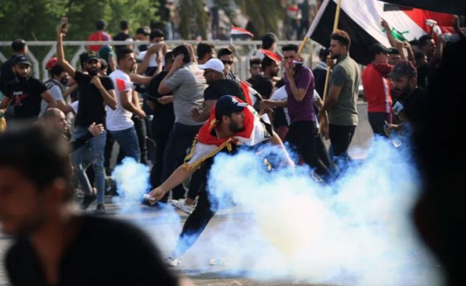 Irak Babakan aklama yapt  <br>  Irak Babakan Adil Abdulmehdi, gstericilerin taleplerinin kendileri tarafndan anlaldn, ancak hkmetin elinde sihirli bir denein bulunmadn ve bir yl iinde hayallerin gereklemesinin mmkn olmadn syledi.