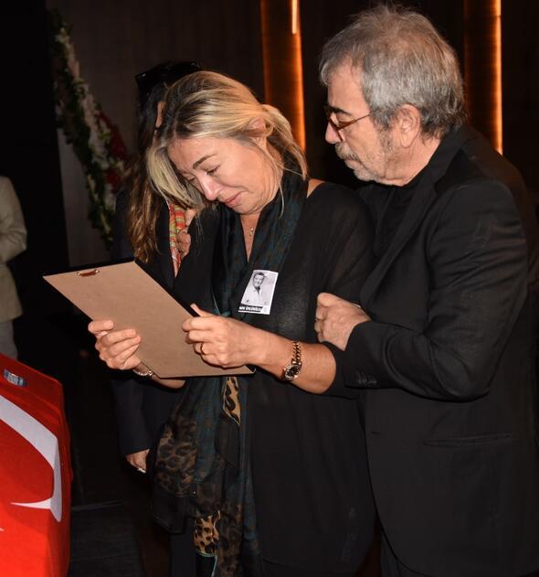 Kalabalktan faydalanan kii, Yntem'in cebinden 1500 TL'sini ald.