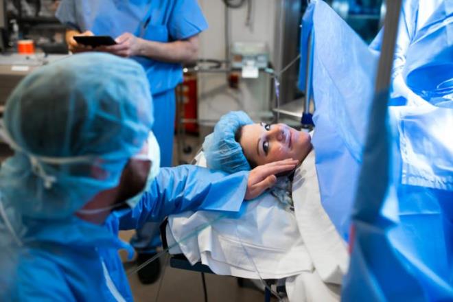 Normal doumla dnyaya gelen bebeklerin annenin faydal mikroplar ile temas etmesi ve ilerleyen zamanlarda alerjiye daha daha dayankl olduu belirlendi.