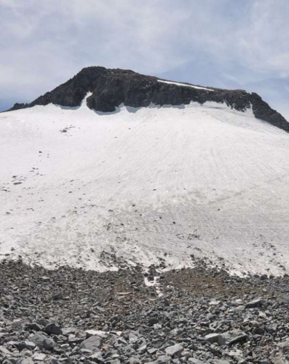Yosemite Ulusal Park'ndaki Lyell Buzulu'nun 10 Eyll 2009 tarihindeki grnts.