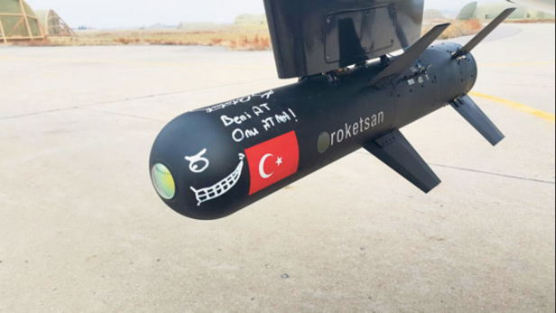 UMTAS Fzesi  At-Unut ve At-Gncelle kullanm modlarna sahip. Hedefi 3 bin 750 metreden vurabiliyor.