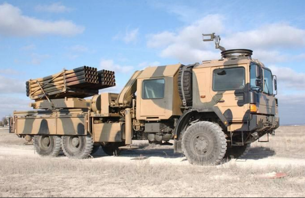 ok namlulu roketatar (T-122 NRA)<br>  Gece ve gndz her trl hava ve arazi artlarnda youn ate destei salyor.